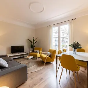 https://signature-apartments-diagonal.catalonia-hotels.com